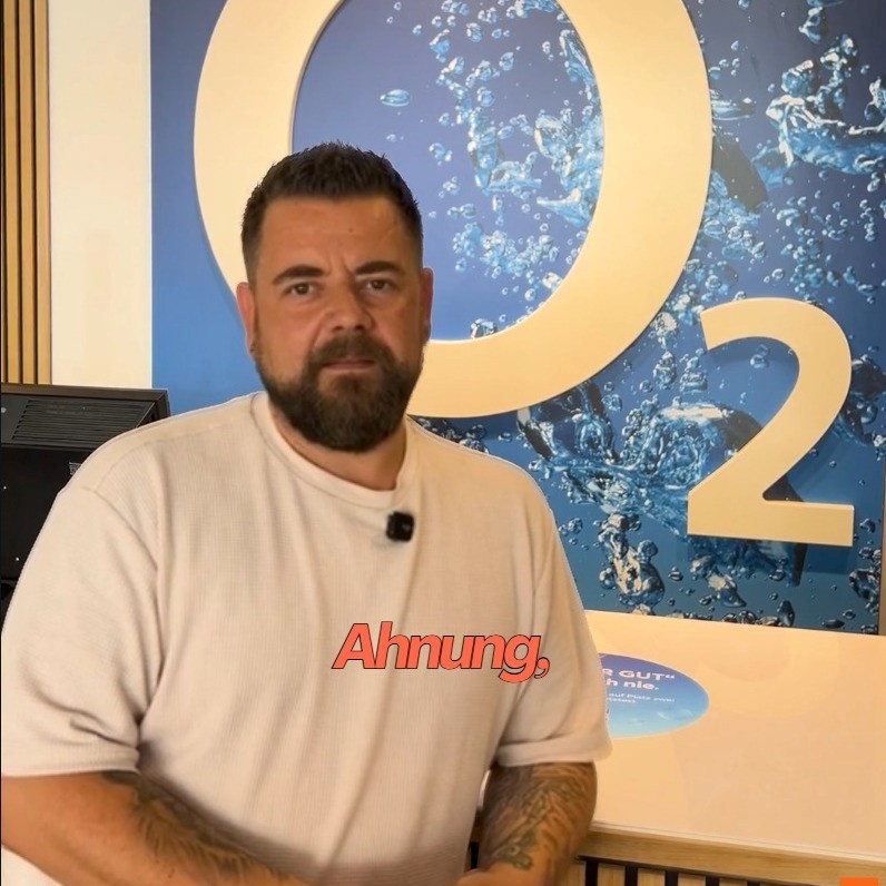 Vorschaubild zu einem Reel über das O2 Blue XL Mobilfunkangebot, O2 Tarifberatung und persönliche Beratung im O2 und Congstar Shop St. Ingbert